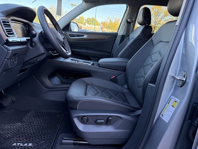 New 2026 Volkswagen Atlas SE image 10