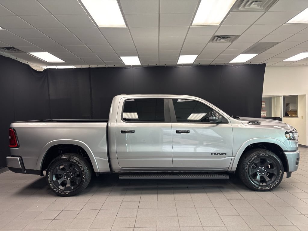 Used 2025 RAM 1500 Big Horn AWD/4WD image 2