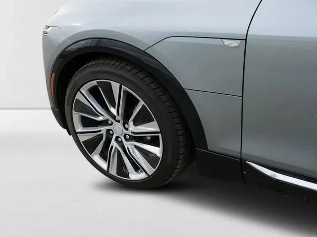 Used 2024 Cadillac Lyriq Luxury w/ Nappa Leather Package image 9