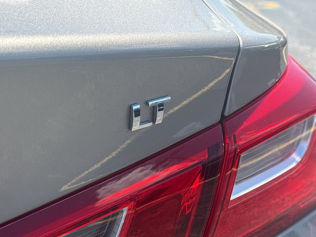 Used 2024 Chevrolet Malibu LT FWD image 8