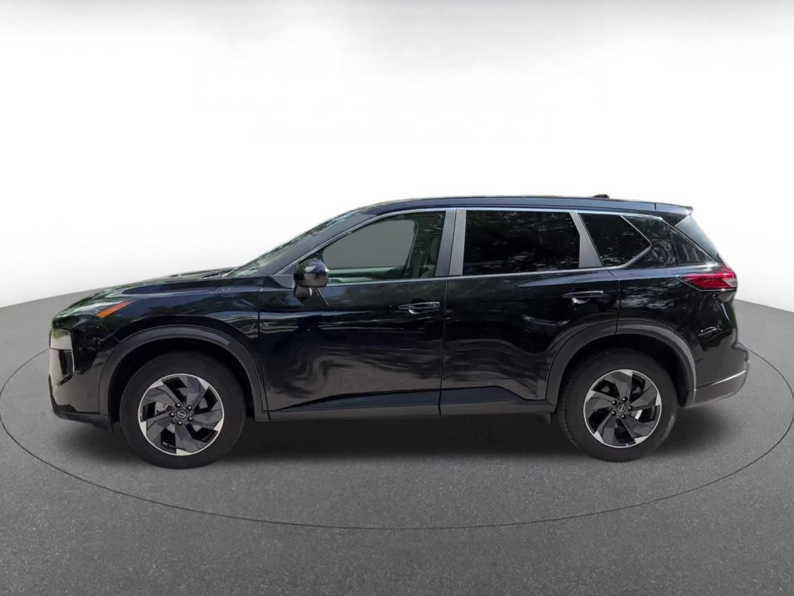 Used 2025 Nissan Rogue SV FWD image 7