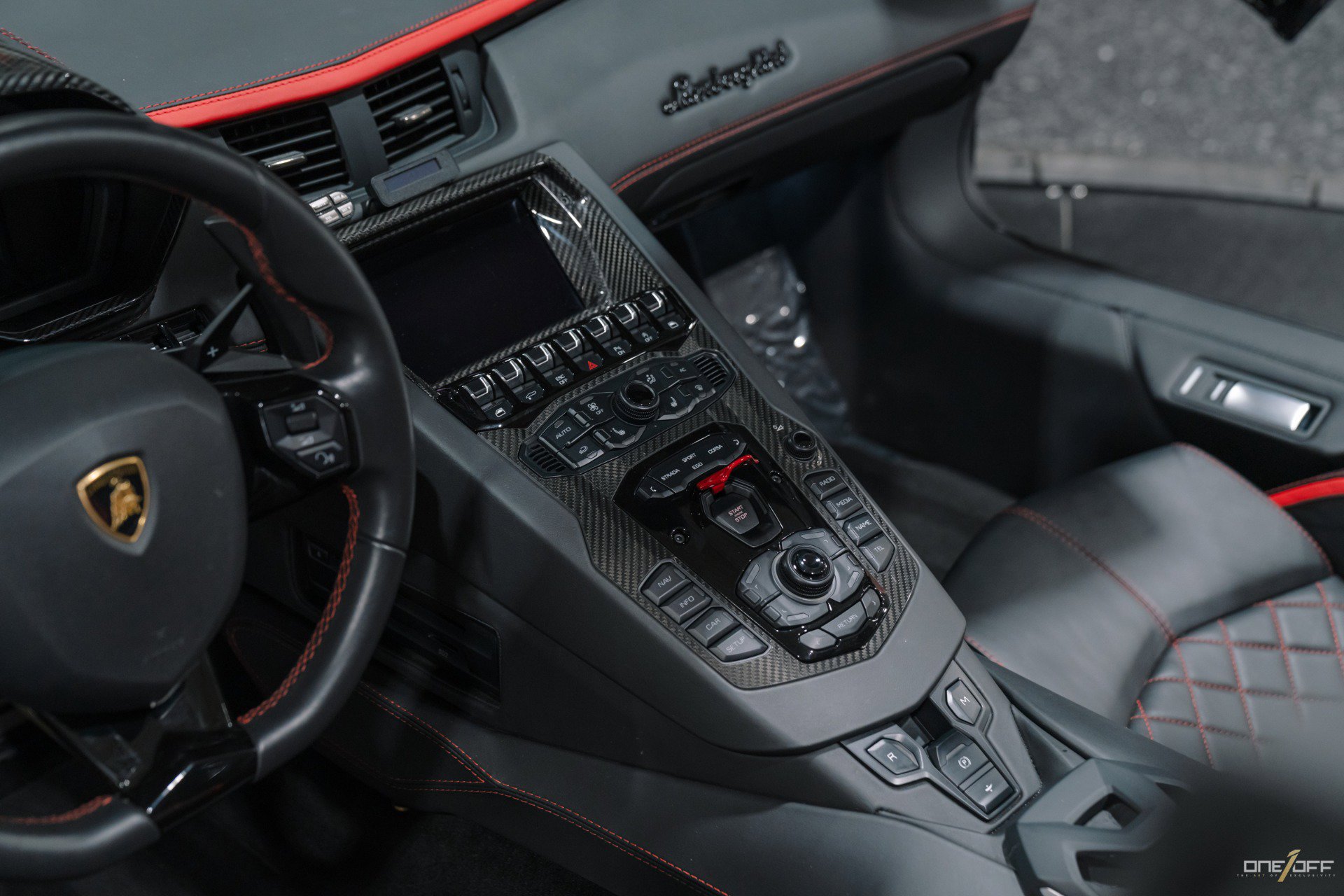 Used 2018 Lamborghini Aventador S image 31