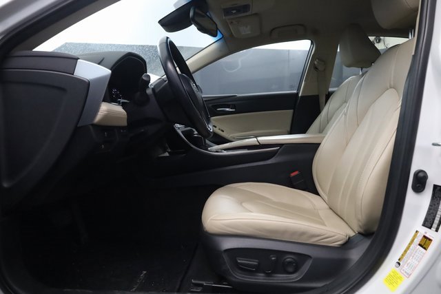 Used 2021 Toyota Avalon XLE w/ Carpet Mat Package (TMS) image 14