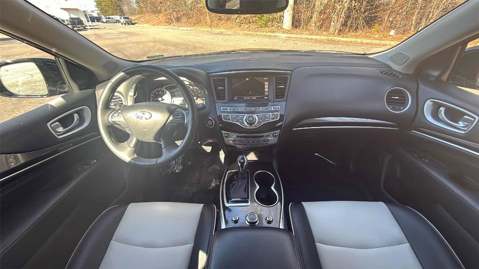 Used 2020 INFINITI QX60 Signature Edition w/ Cargo Package Essential image 12