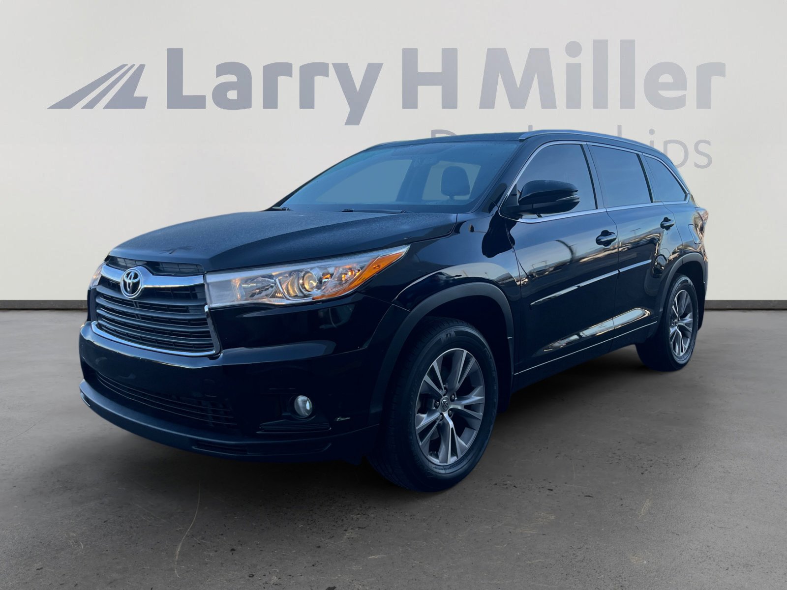 Used 2015 Toyota Highlander XLE