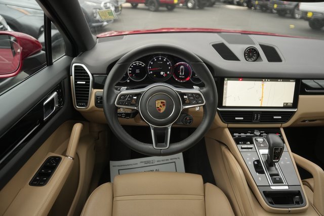 Used 2021 Porsche Cayenne Coupe image 22