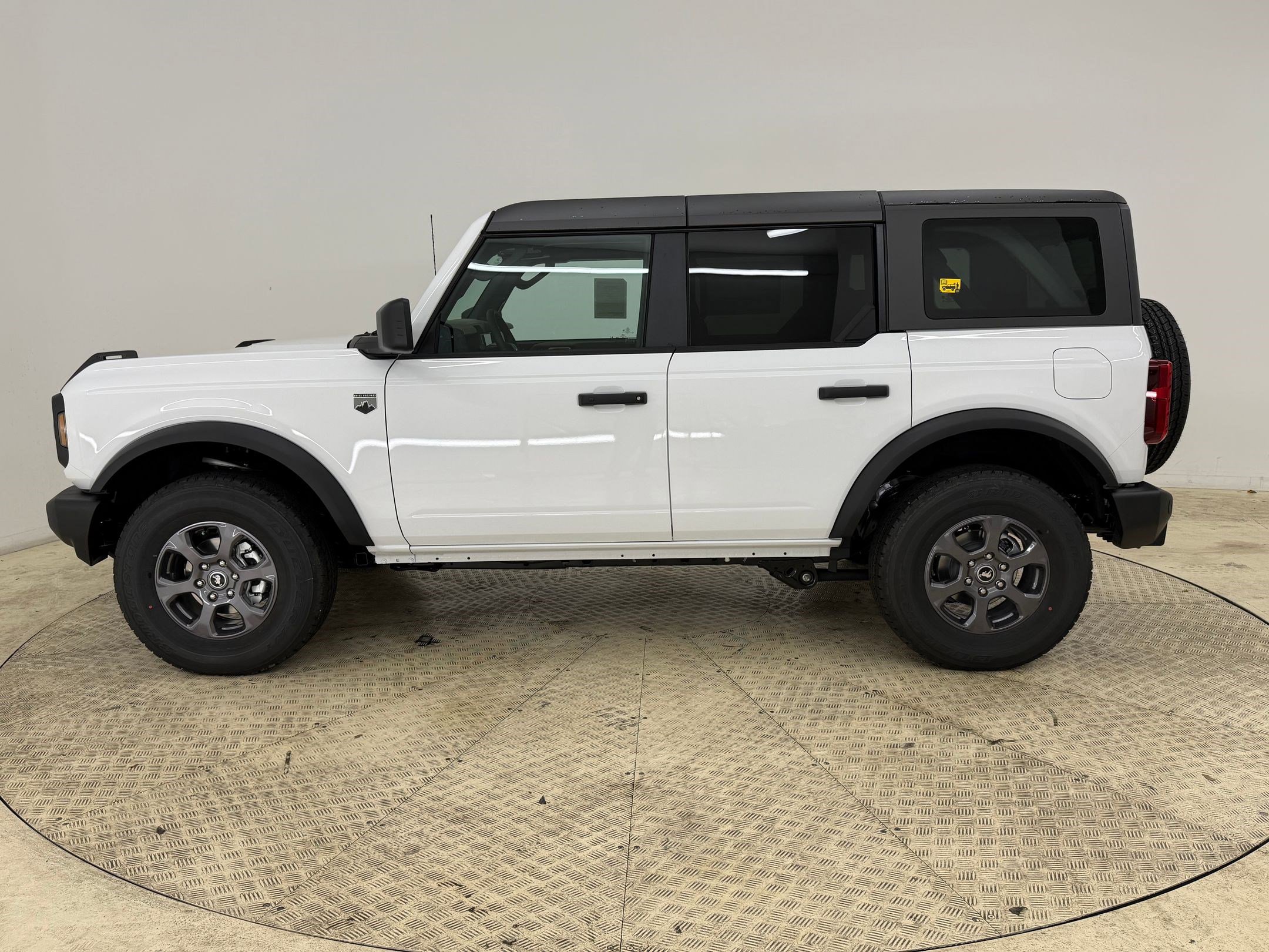 New 2026 Ford Bronco Big Bend image 2
