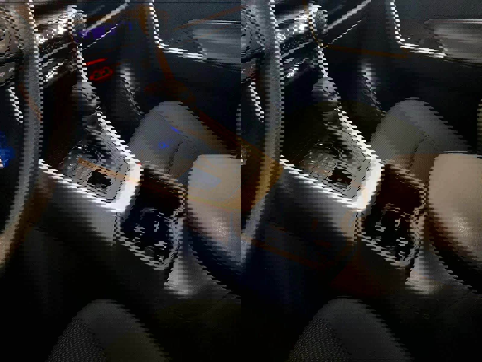 Used 2025 Toyota RAV4 LE image 20