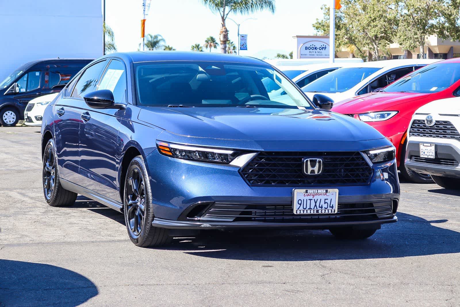 Used 2025 Honda Accord SE image 3