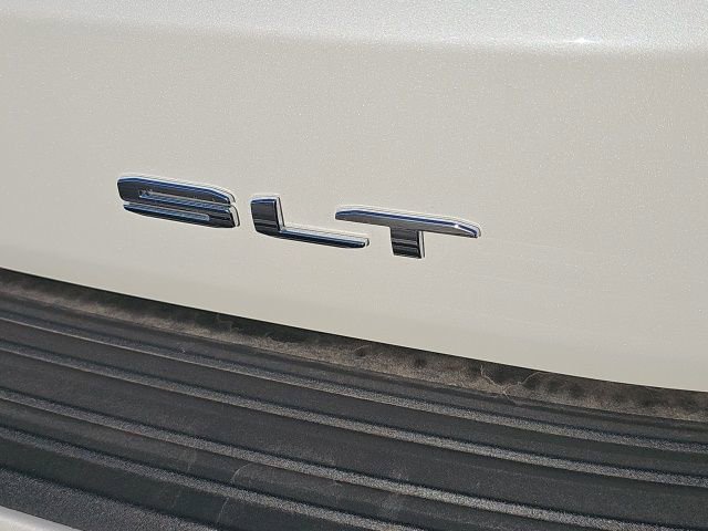 Used 2024 GMC Yukon SLT AWD/4WD image 34