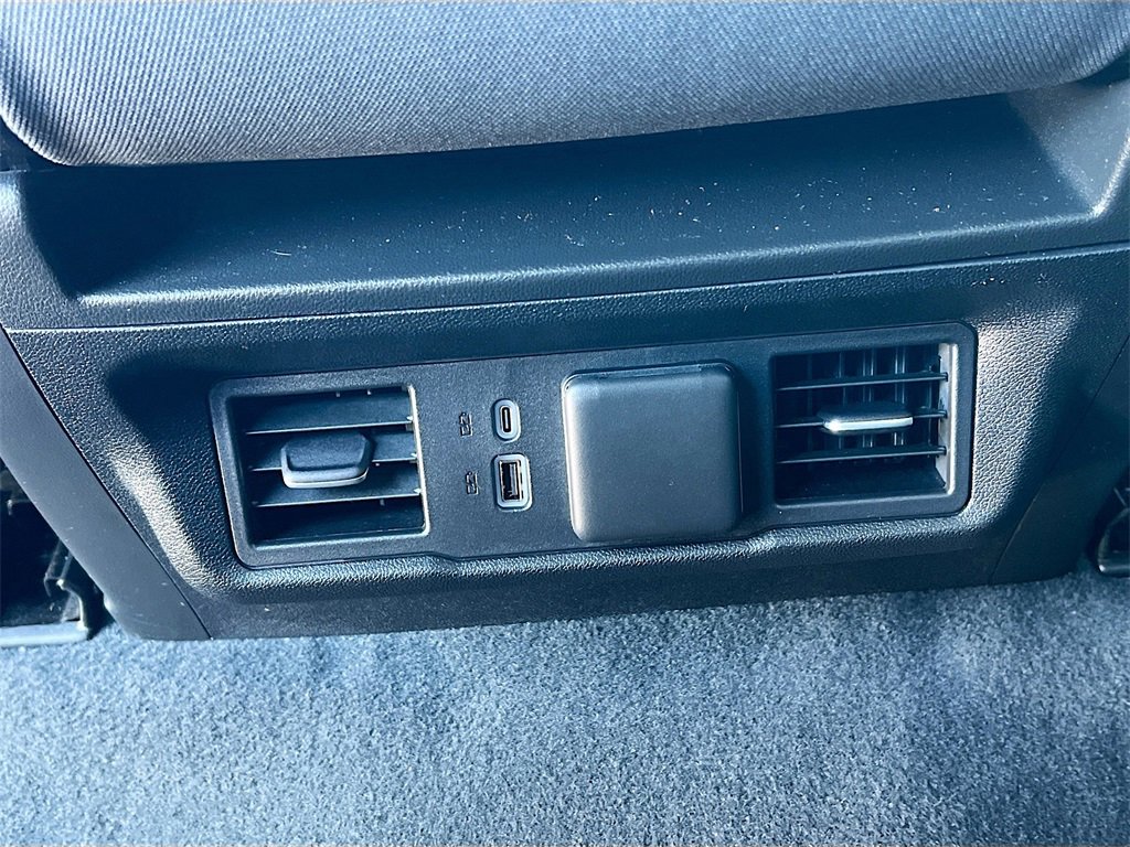 Used 2025 GMC Sierra 1500 Elevation image 25