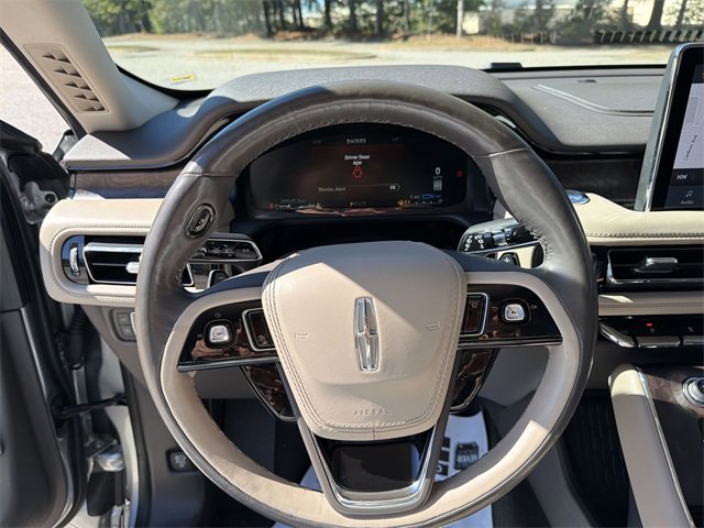 Used 2023 Lincoln Aviator Grand Touring image 14