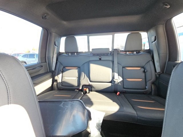 New 2026 GMC Sierra 2500 AT4 w/ Technology Package image 32