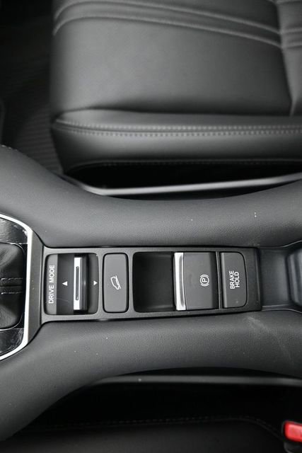 New 2026 Honda HR-V EX-L image 17