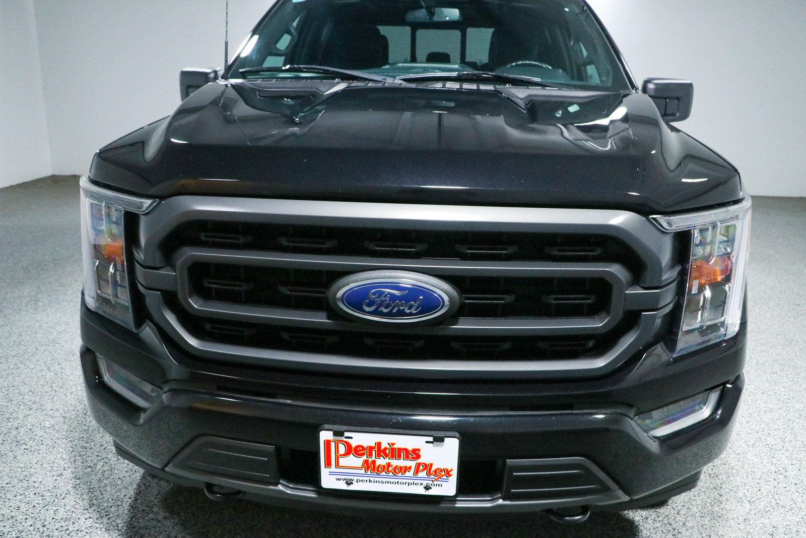 Used 2023 Ford F150 XLT w/ Equipment Group 302A High AWD/4WD image 4