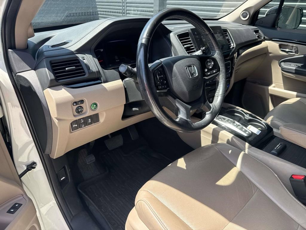 Used 2019 Honda Pilot Elite image 4