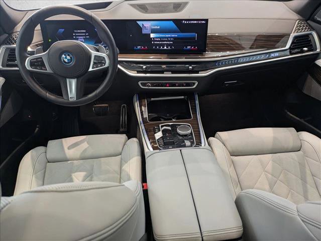 Used 2025 BMW X5 xDrive50e w/ M Sport Package image 23