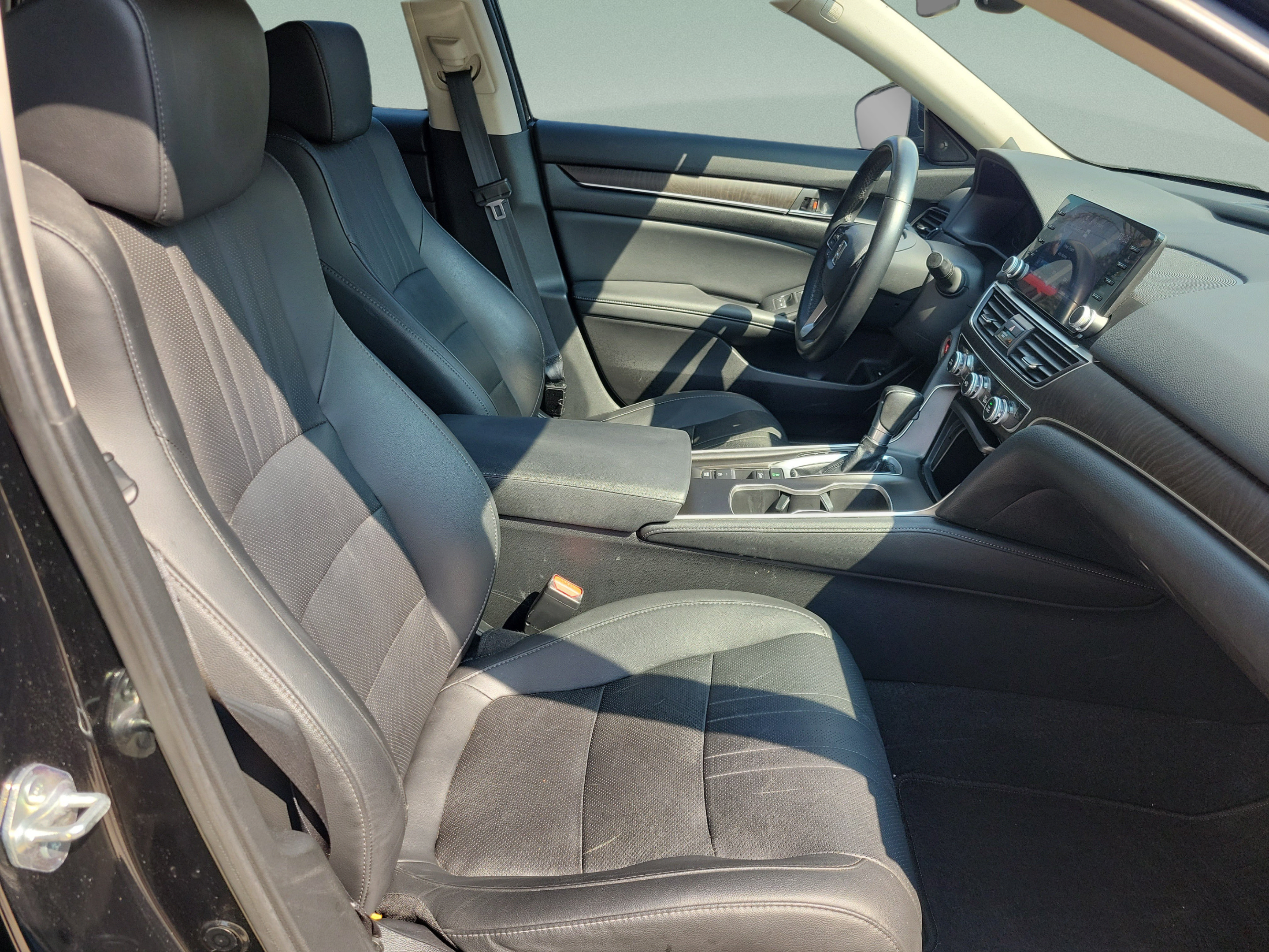 Used 2021 Honda Accord EX-L image 29