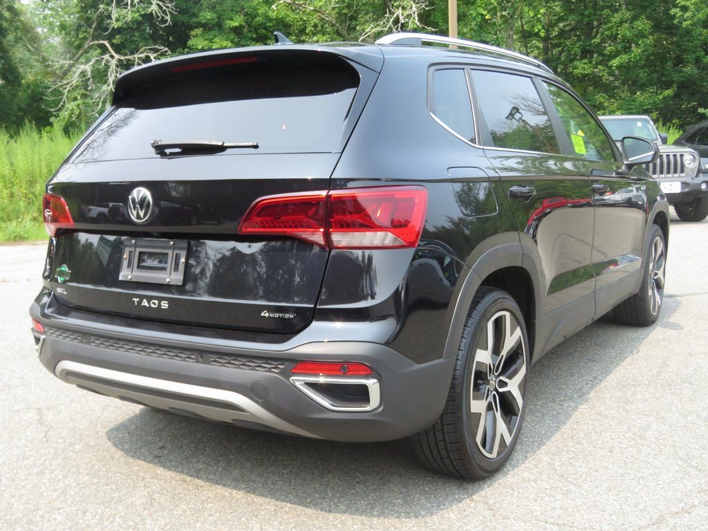 Used 2022 Volkswagen Taos SEL image 6