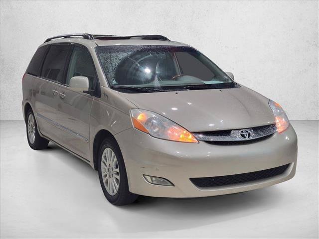 Used 2008 Toyota Sienna XLE Limited FWD image 3