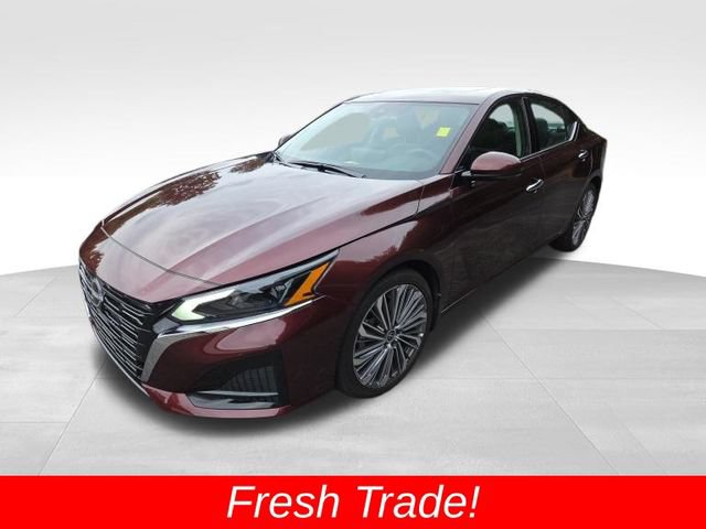 Used 2025 Nissan Altima 2.5 SL FWD image 1