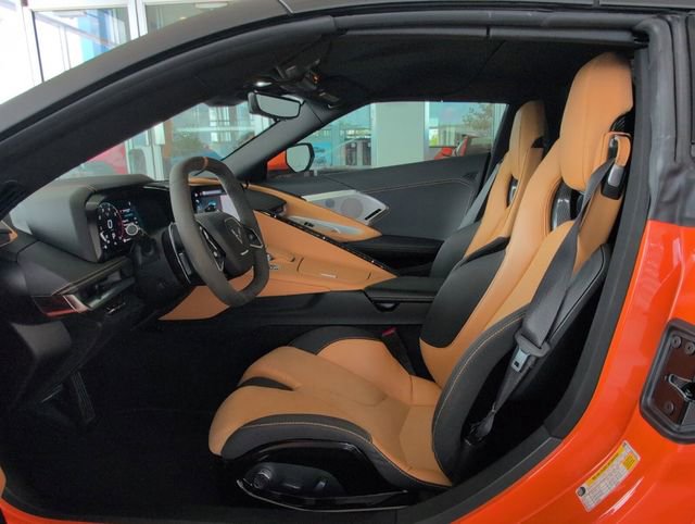 Used 2024 Chevrolet Corvette Stingray Preferred Conv w/ Z51 Performance Package RWD image 9