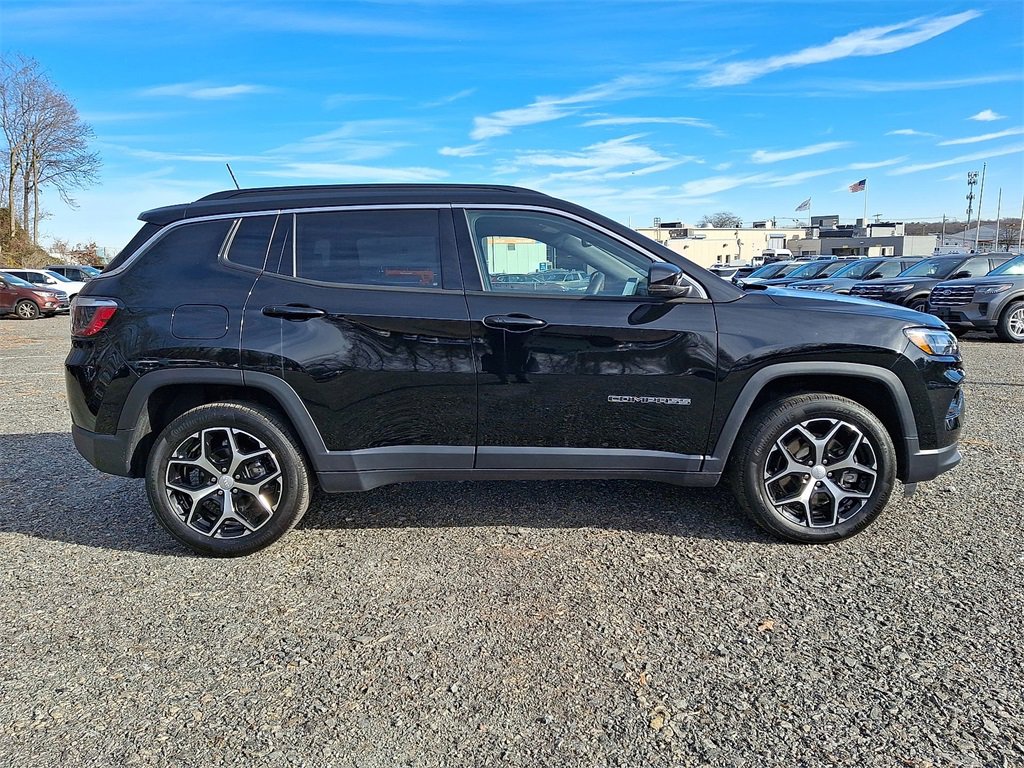 Certified 2024 Jeep Compass Limited image 26