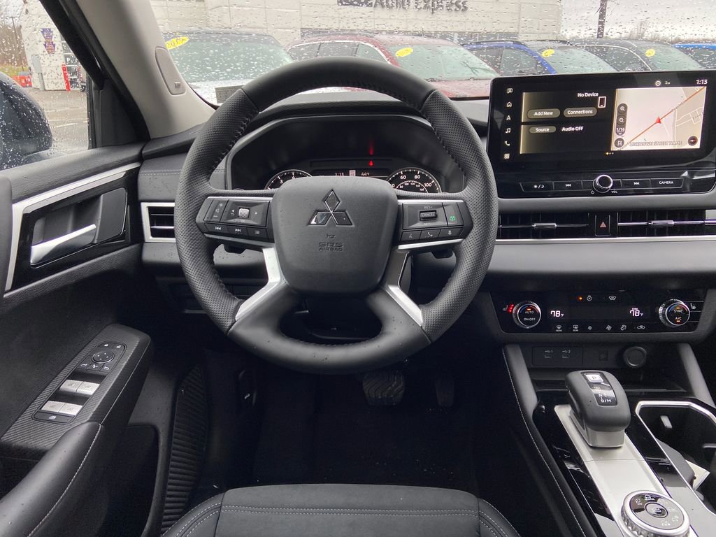 New 2026 Mitsubishi Outlander SE image 22