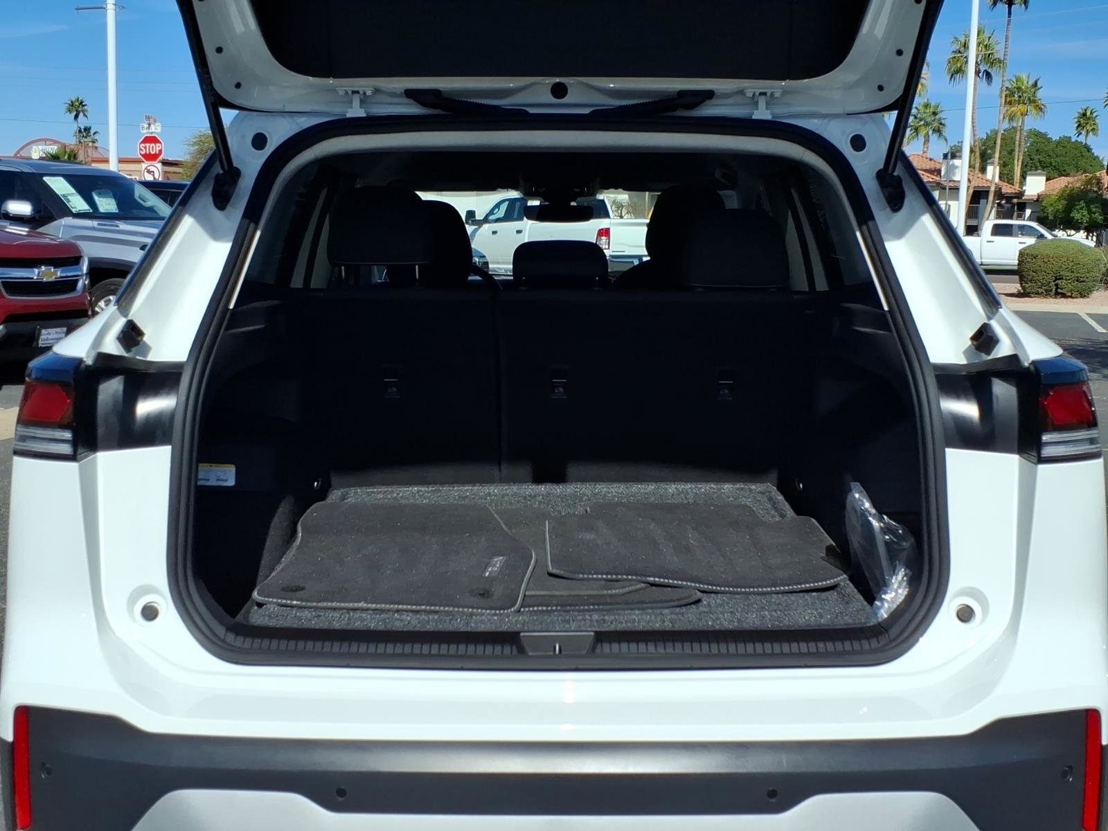 Certified 2025 Volkswagen Tiguan S FWD image 16