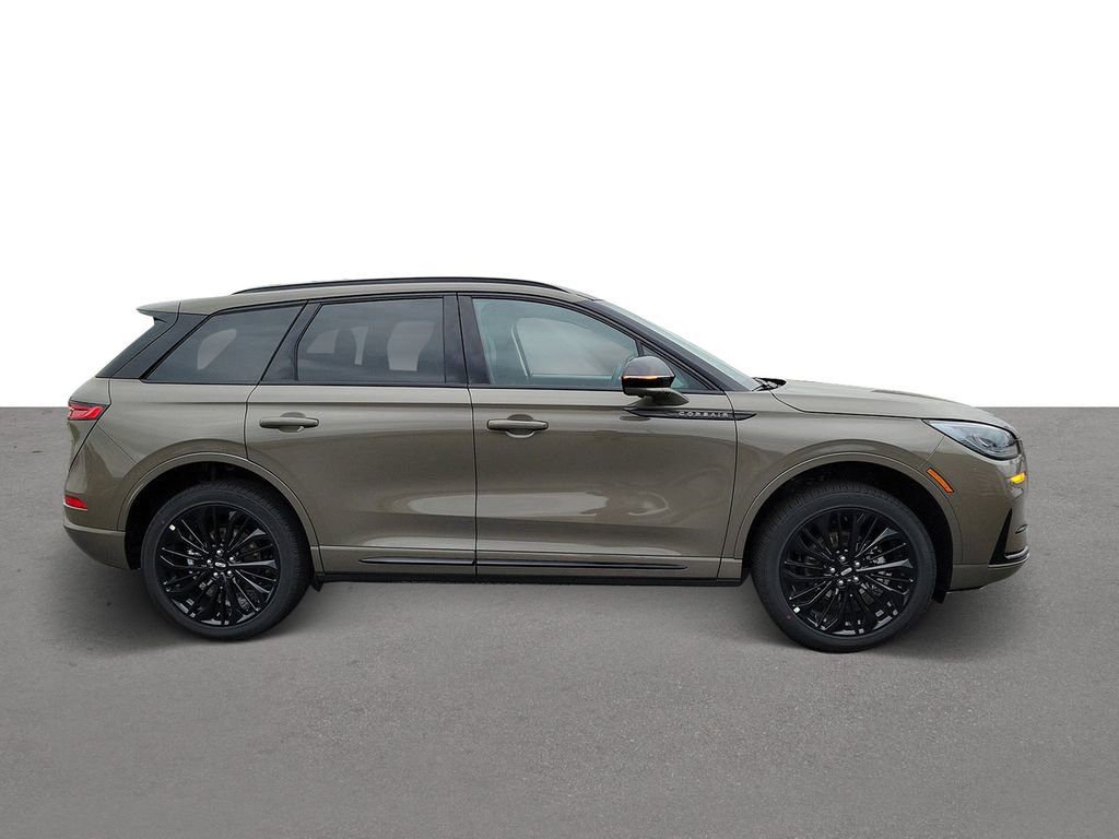 New 2026 Lincoln Corsair Premiere image 3