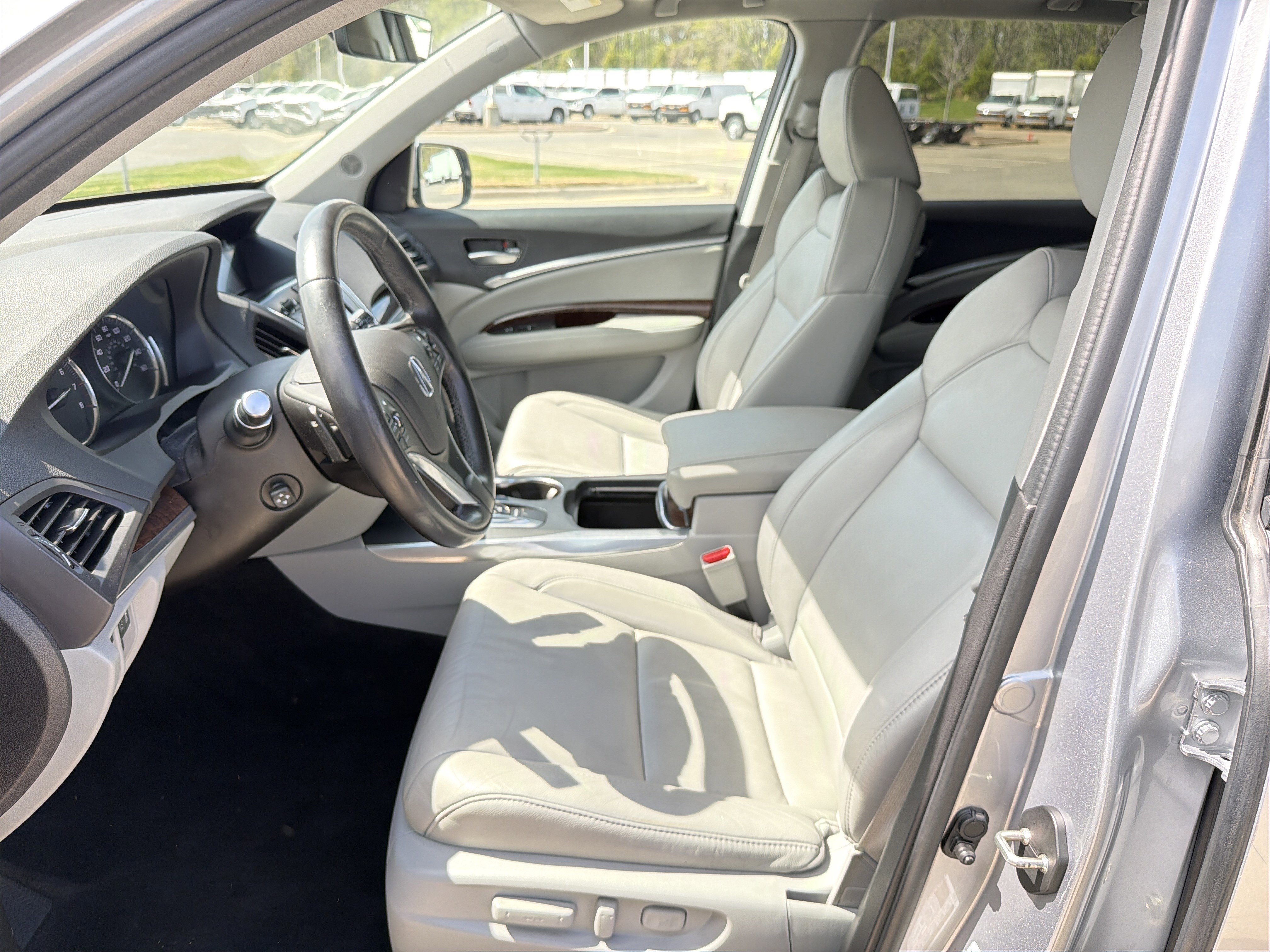 Used 2017 Acura MDX SH-AWD w/ Technology Package image 16