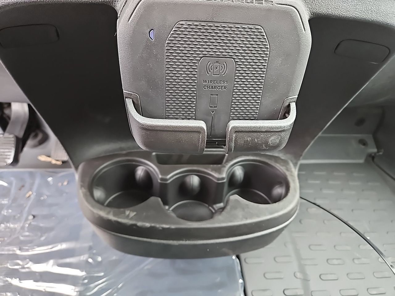 New 2025 RAM ProMaster 2500 w/ Quick Order Package 22G SLT image 15