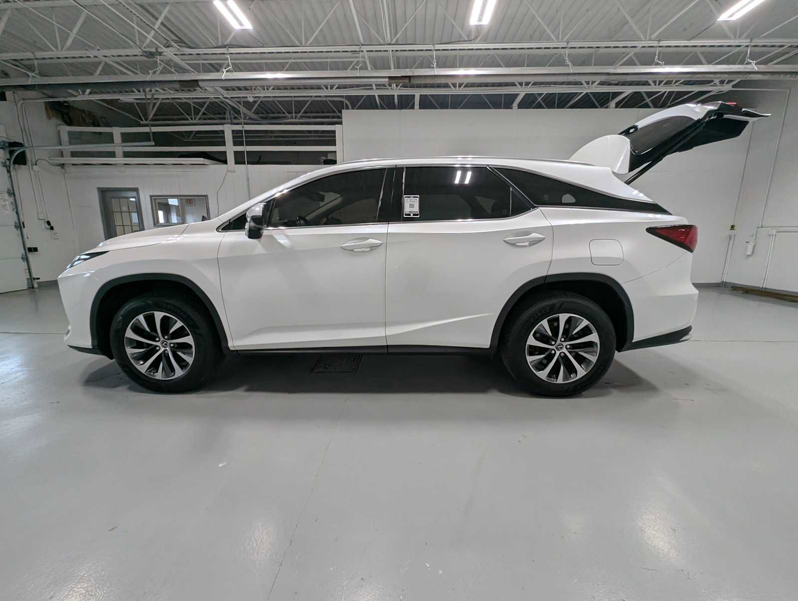 Used 2022 Lexus RX 350L AWD image 12
