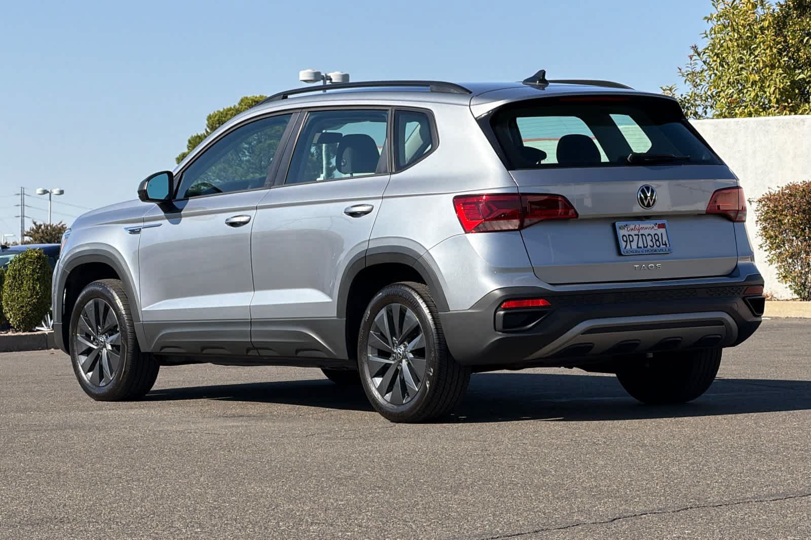 Used 2024 Volkswagen Taos S FWD image 7