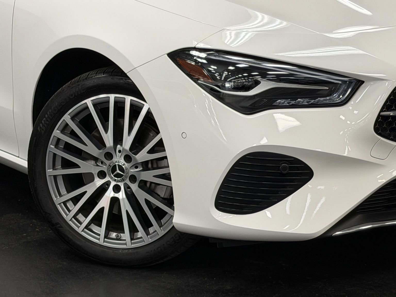 Used 2025 Mercedes-Benz CLA 250 image 3