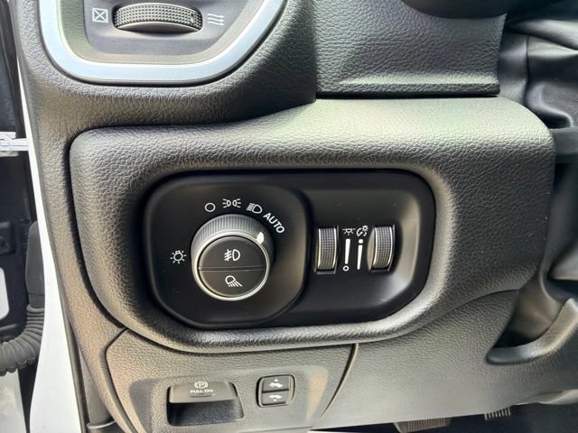Used 2025 RAM 1500 Big Horn AWD/4WD image 19