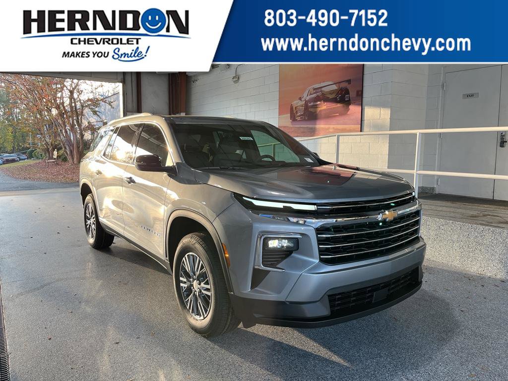 New 2026 Chevrolet Traverse LT w/ LPO, Floor Liner Package FWD image 1