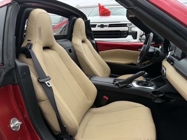 Used 2020 MAZDA MX-5 Miata RF Grand Touring RWD image 29