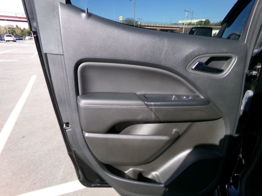 Used 2022 GMC Canyon AT4 w/ Trailering Package image 13