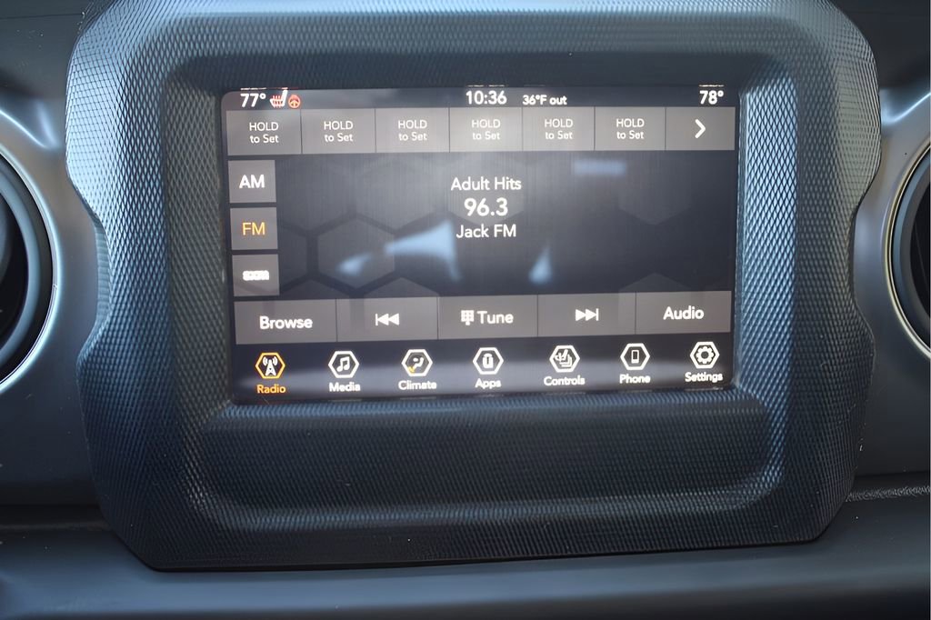 Certified 2023 Jeep Gladiator Willys image 22