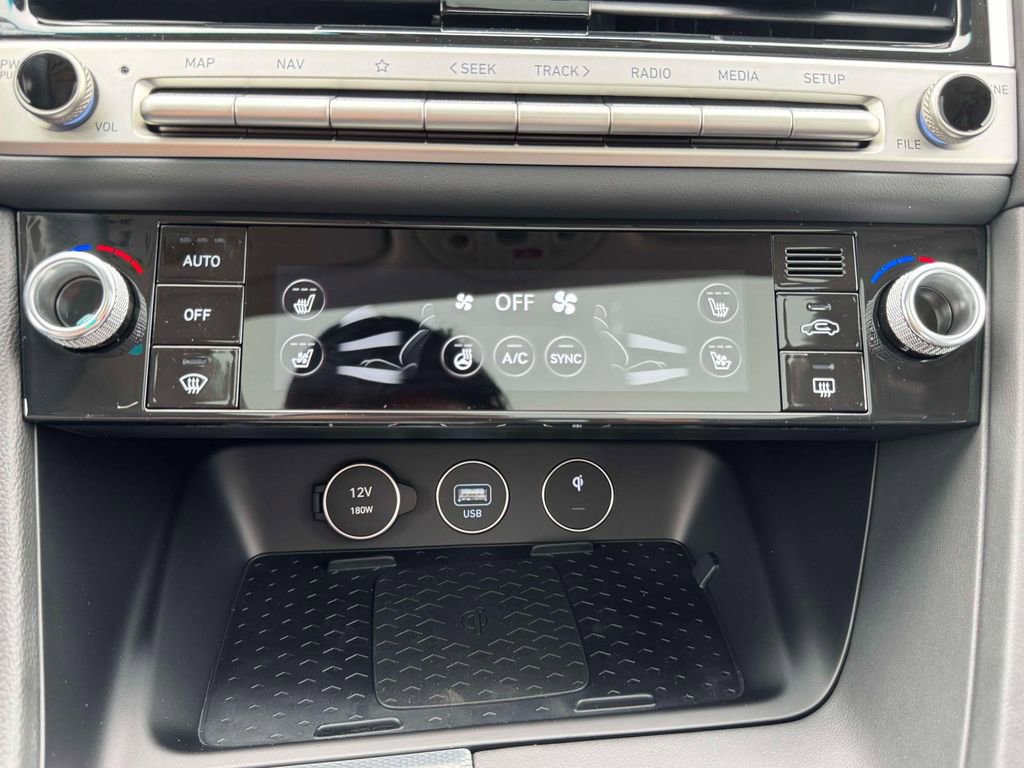 New 2026 Genesis G70 2.5T Prestige AWD/4WD image 27
