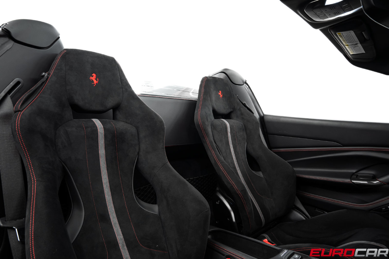 Used 2023 Ferrari F8 Tributo RWD image 42