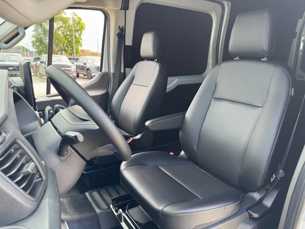 New 2026 Ford Transit 250 148 High Roof w/ Load Area Protection Package RWD image 23