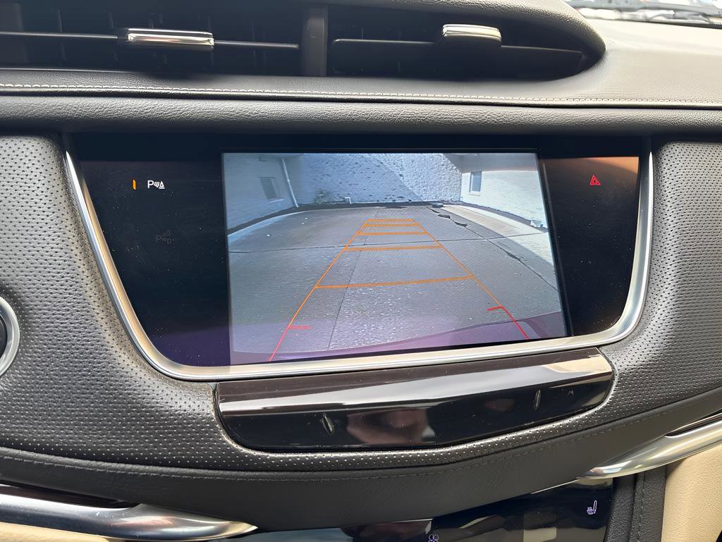 Used 2017 Cadillac XT5 Luxury FWD image 13