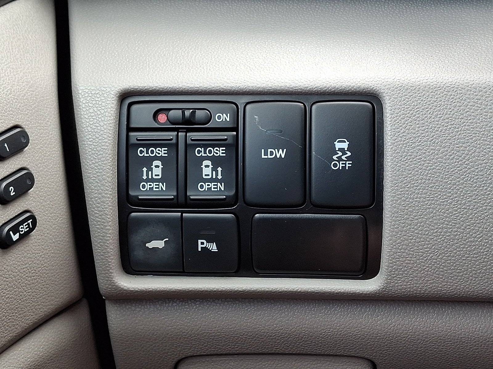 Used 2017 Honda Odyssey Touring image 27