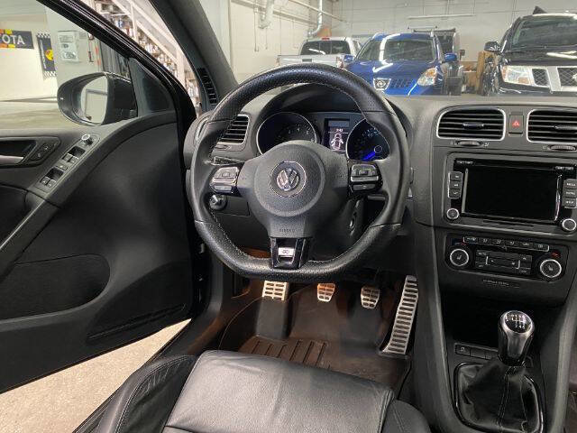 Used 2012 Volkswagen Golf 4-Door image 16