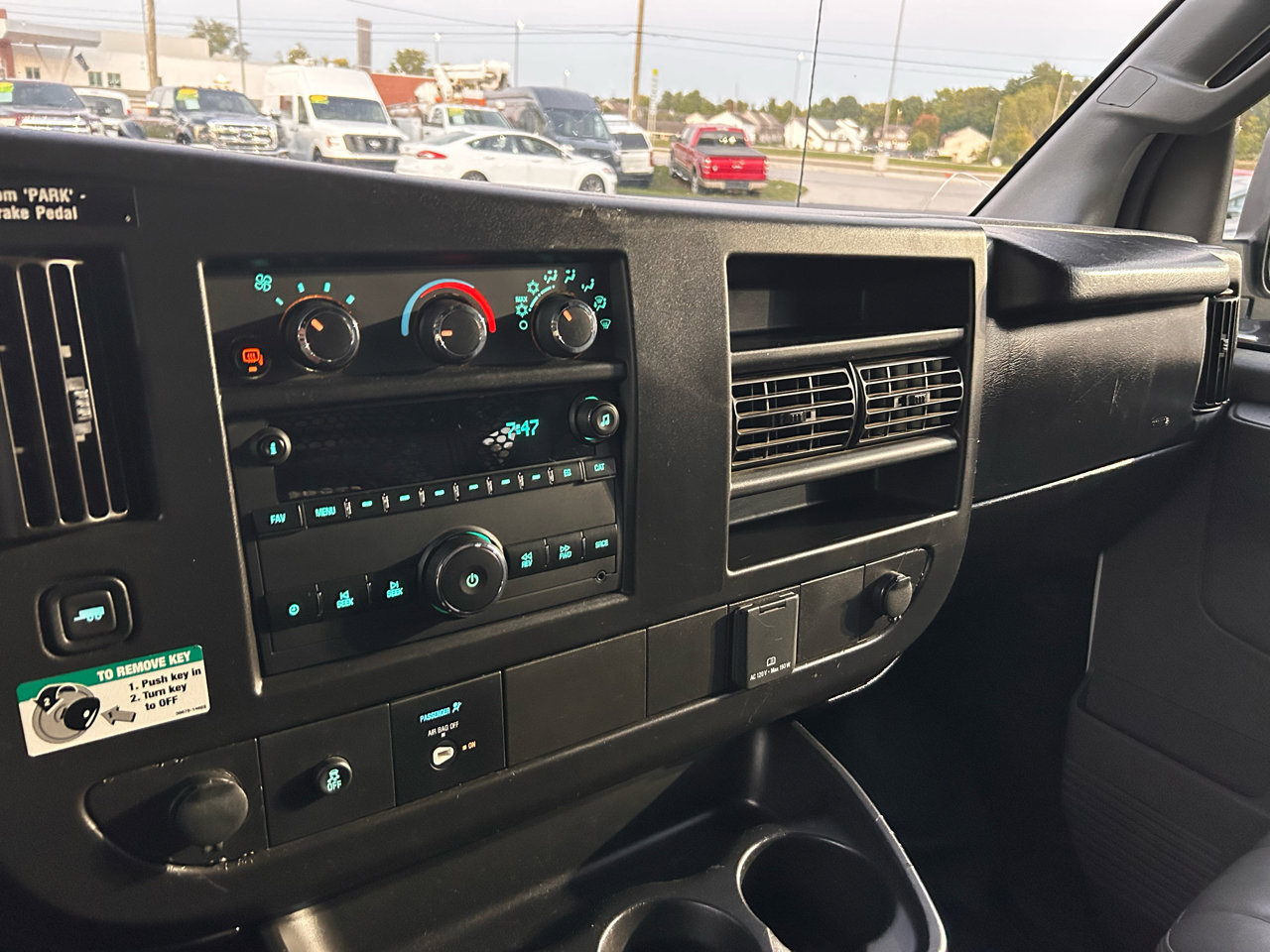 Used 2022 GMC Savana 2500 w/ Driver Convenience Package image 22