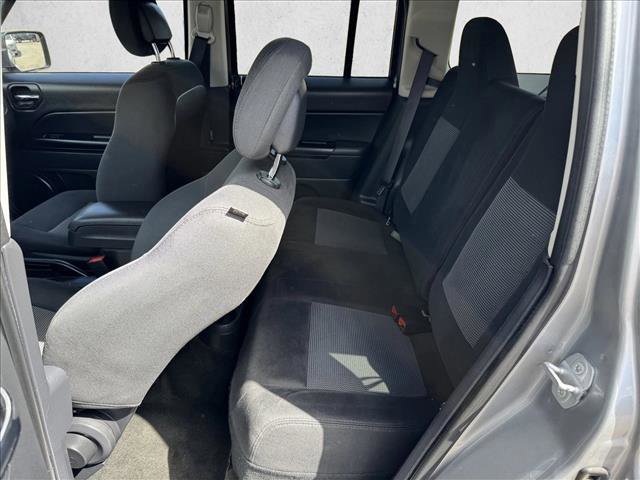 Used 2016 Jeep Patriot Sport w/ Power Value Group FWD image 16