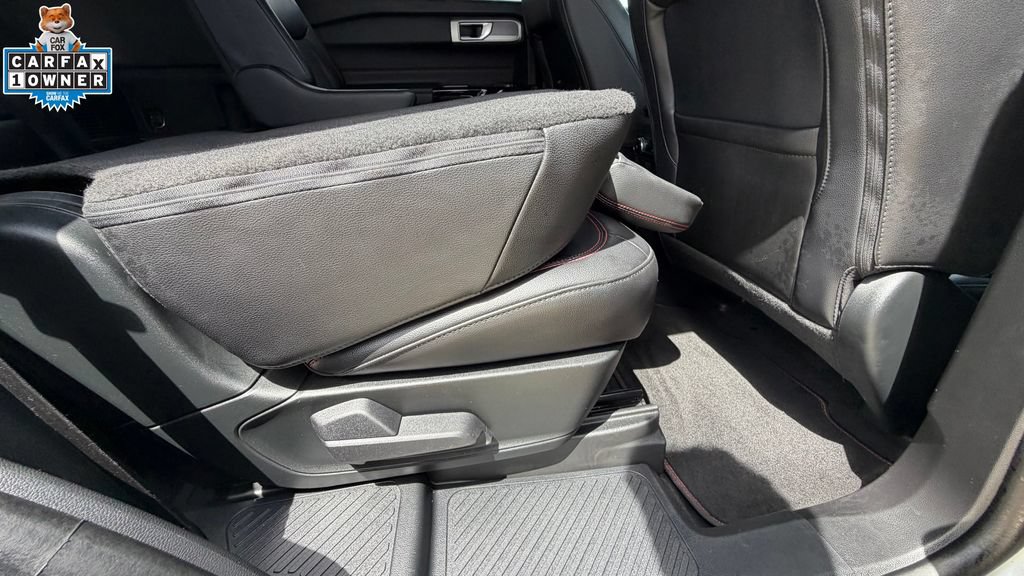 Used 2023 Ford Explorer ST-Line AWD/4WD image 16