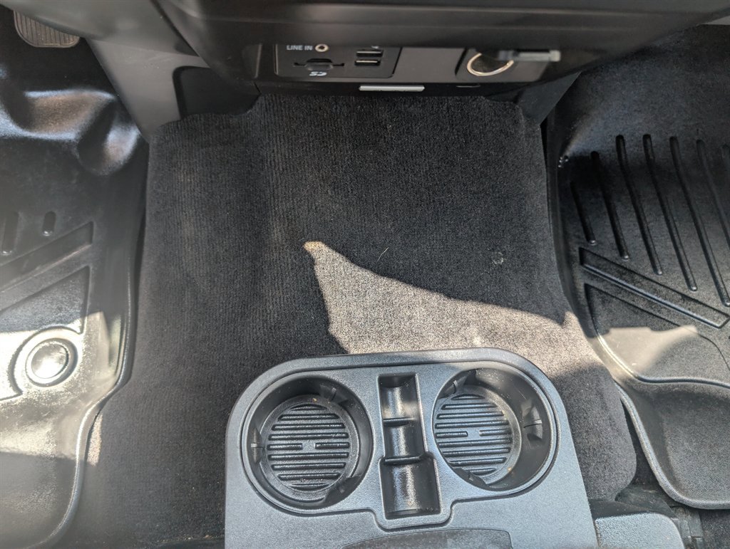 Used 2015 Ford F150 XLT w/ Equipment Group 302A Luxury AWD/4WD image 21